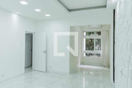 Sala de apartamento à venda com 3 quartos, 120m² em Copacabana, Rio de Janeiro