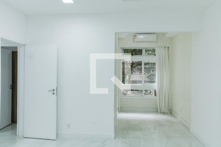 Sala de apartamento à venda com 3 quartos, 120m² em Copacabana, Rio de Janeiro