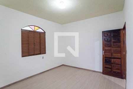 Quarto de casa para alugar com 1 quarto, 105m² em Jardim Guanabara, Belo Horizonte