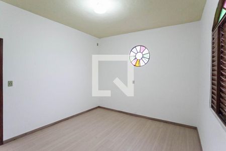 Quarto de casa para alugar com 1 quarto, 105m² em Jardim Guanabara, Belo Horizonte