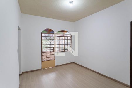 Sala de casa para alugar com 1 quarto, 105m² em Jardim Guanabara, Belo Horizonte