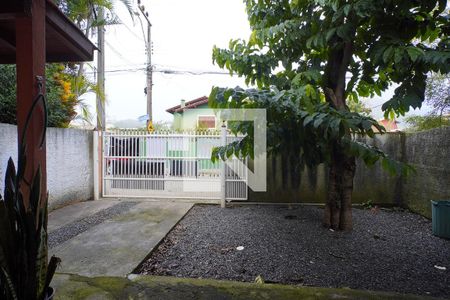 Sala - Vista de casa para alugar com 2 quartos, 75m² em Rio Tavares, Florianópolis