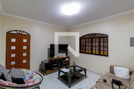 Sala  de casa à venda com 4 quartos, 270m² em Vila Ré, São Paulo