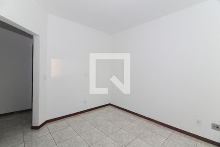 Sala de apartamento para alugar com 2 quartos, 60m² em Padre Eustáquio, Belo Horizonte