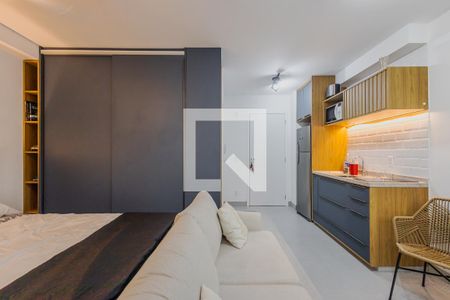 Quarto de apartamento à venda com 1 quarto, 28m² em Pinheiros, São Paulo