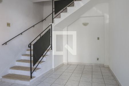 Sala de casa à venda com 2 quartos, 70m² em Vila Romana, São Paulo