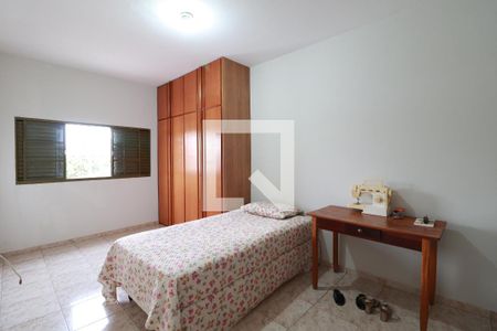Suíte 1 de casa para alugar com 4 quartos, 200m² em Cidade Jardim, Uberlândia