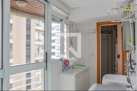 Apartamento para alugar com 133m², 3 quartos e 4 vagas Apartamento para alugar com 133m², 3 quartos e 4 vagasÁrea de Serviço