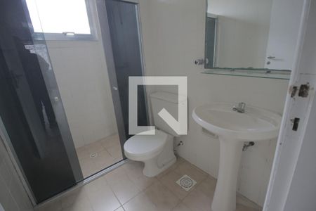 Banheiro de apartamento à venda com 1 quarto, 44m² em Bom Jesus, Porto Alegre
