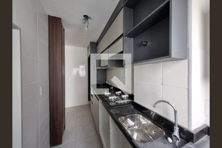 Cozinha de apartamento para alugar com 2 quartos, 42m² em Encantado, Rio de Janeiro