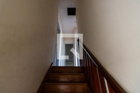 Escadas de casa à venda com 5 quartos, 210m² em Vila Gomes Cardim, São Paulo