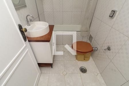 Banheiro de kitnet/studio à venda com 1 quarto, 57m² em Vila Buarque, São Paulo