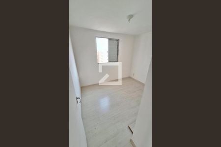 Quarto 2 de apartamento para alugar com 2 quartos, 45m² em Parque Santa Rosa, Suzano