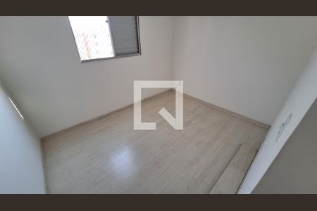 Quarto 2 de apartamento para alugar com 2 quartos, 45m² em Parque Santa Rosa, Suzano