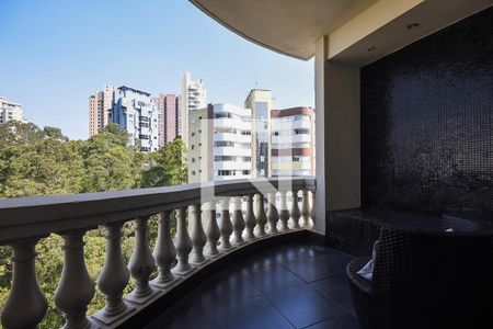 Varanda de apartamento à venda com 3 quartos, 220m² em Vila Andrade, São Paulo