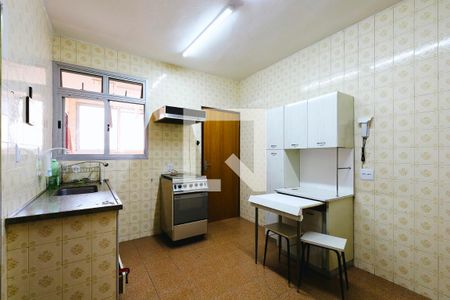 Apartamento à venda com 101m², 2 quartos e 1 vaga Apartamento à venda com 101m², 2 quartos e 1 vagaCozinha