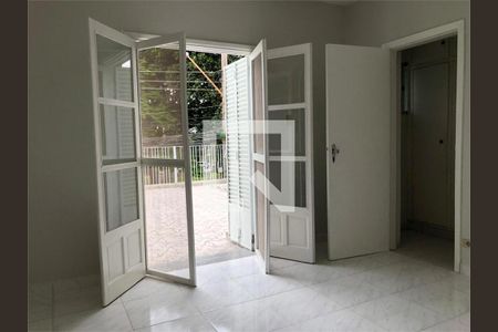 Casa à venda com 3 quartos, 200m² em Jardim Humaita, São Paulo
