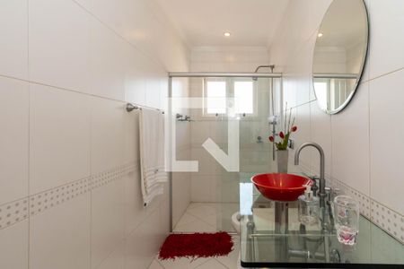 Casa à venda com 465m², 4 quartos e 6 vagas Casa à venda com 465m², 4 quartos e 6 vagasBanheiro da Suíte 2
