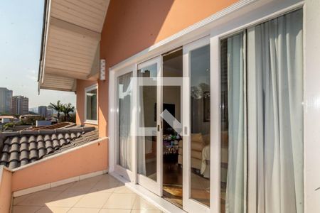 Casa à venda com 465m², 4 quartos e 6 vagas Casa à venda com 465m², 4 quartos e 6 vagasVaranda da Suíte master