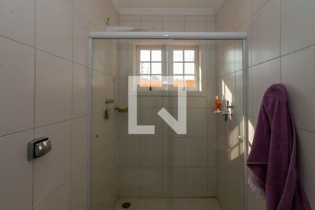 Casa à venda com 465m², 4 quartos e 6 vagas Casa à venda com 465m², 4 quartos e 6 vagasBanheiro