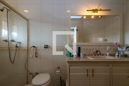 Casa à venda com 465m², 4 quartos e 6 vagas Casa à venda com 465m², 4 quartos e 6 vagasBanheiro da Suíte master
