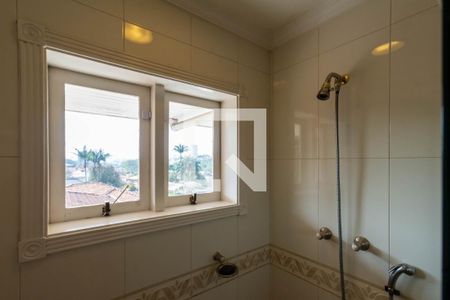 Casa à venda com 465m², 4 quartos e 6 vagas Casa à venda com 465m², 4 quartos e 6 vagasBanheiro da Suíte master