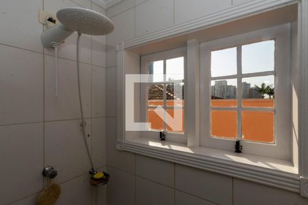 Casa à venda com 465m², 4 quartos e 6 vagas Casa à venda com 465m², 4 quartos e 6 vagasBanheiro