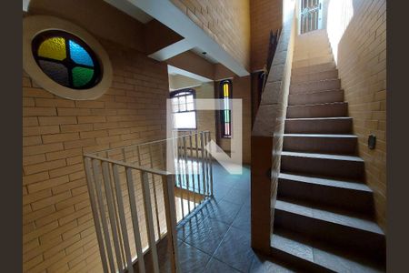 Casa de condomínio à venda com 375m², 4 quartos e 1 vaga Casa de condomínio à venda com 375m², 4 quartos e 1 vagaHall do 2º Andar - Serviço