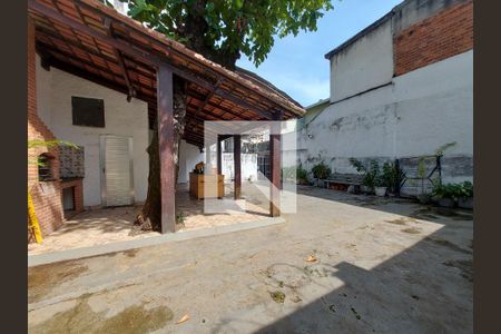 Casa de condomínio à venda com 375m², 4 quartos e 1 vaga Casa de condomínio à venda com 375m², 4 quartos e 1 vagaÁrea comum - Churrasqueira