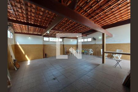 Casa de condomínio à venda com 375m², 4 quartos e 1 vaga Casa de condomínio à venda com 375m², 4 quartos e 1 vagaTerraço