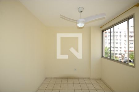 Quarto 1 de apartamento para alugar com 2 quartos, 48m² em Irajá, Rio de Janeiro