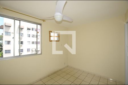 Quarto 1 de apartamento para alugar com 2 quartos, 48m² em Irajá, Rio de Janeiro