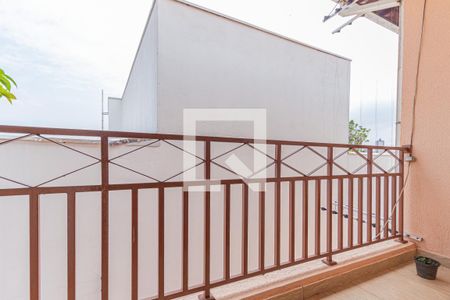 Sacada de casa à venda com 3 quartos, 253m² em Umuarama, Osasco