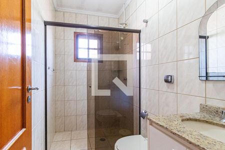 Banheiro de casa à venda com 3 quartos, 253m² em Umuarama, Osasco