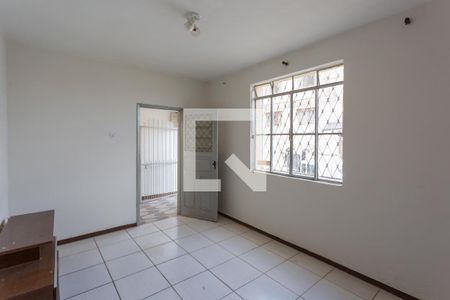 Sala de casa à venda com 4 quartos, 228m² em Renascença, Belo Horizonte