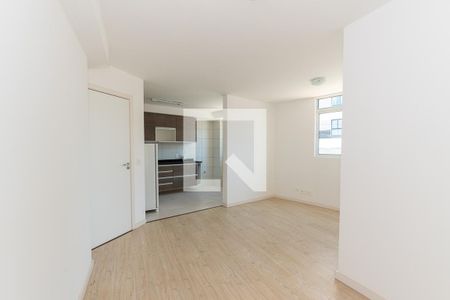 Sala de apartamento para alugar com 2 quartos, 55m² em Bacacheri, Curitiba