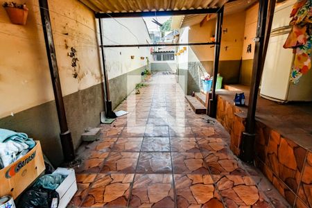 Casa à venda com 250m², 3 quartos e 3 vagas Casa à venda com 250m², 3 quartos e 3 vagasQuintal