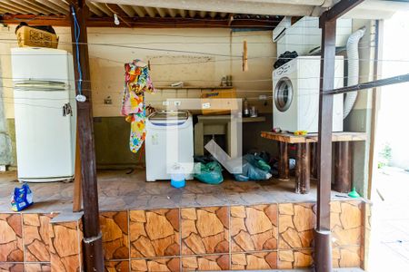 Casa à venda com 250m², 3 quartos e 3 vagas Casa à venda com 250m², 3 quartos e 3 vagasDetalhe da area de serviço