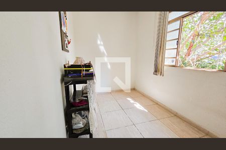 Quarto 01 de casa à venda com 3 quartos, 130m² em Santa Efigênia, Belo Horizonte