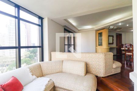 Sala de TV de apartamento para alugar com 3 quartos, 170m² em Água Verde, Curitiba