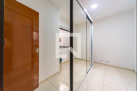 Quarto 1 de apartamento para alugar com 2 quartos, 48m² em Vila Valparaíso, Santo André