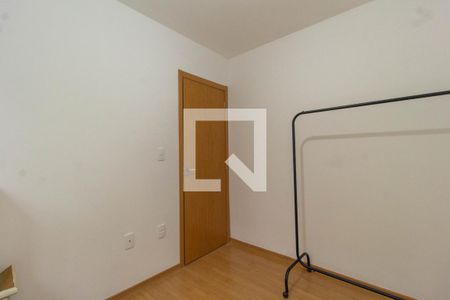 Quarto 2 de apartamento para alugar com 2 quartos, 44m² em Jansen, Gravataí