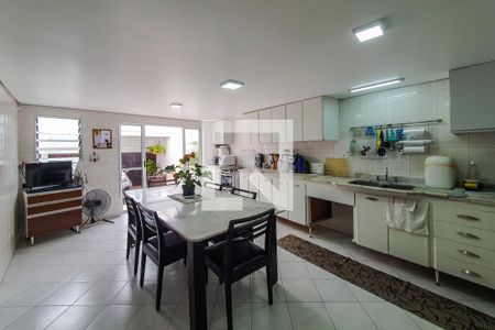 Cozinha de casa à venda com 3 quartos, 2600m² em Vila São José, São Paulo