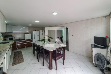 Cozinha de casa à venda com 3 quartos, 2600m² em Vila São José, São Paulo