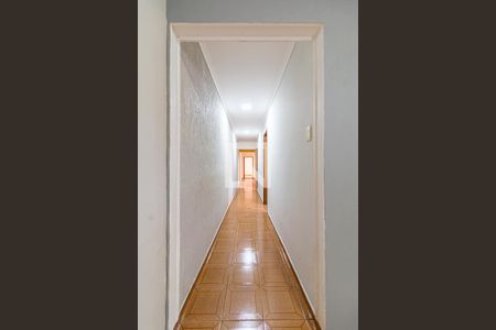 Corredor de casa à venda com 3 quartos, 79m² em Vila Guaraciaba, Santo André