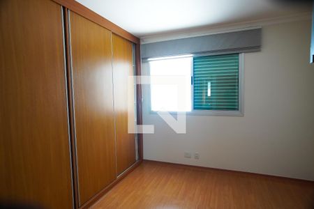 Quarto 2 de apartamento à venda com 3 quartos, 298m² em Padre Eustáquio, Belo Horizonte