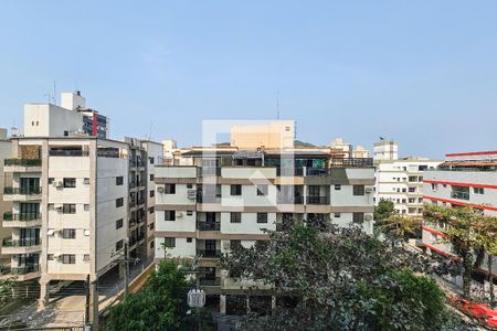 Vista de apartamento para alugar com 2 quartos, 98m² em Jardim Las Palmas, Guarujá