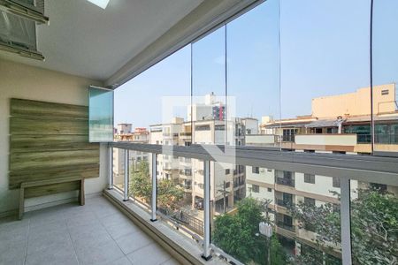 Varanda de apartamento para alugar com 2 quartos, 98m² em Jardim Las Palmas, Guarujá