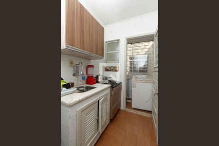 Cozinha de apartamento à venda com 1 quarto, 40m² em Jardim do Salso, Porto Alegre