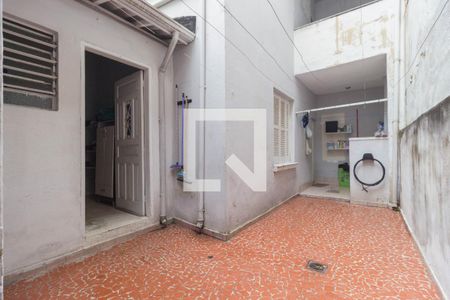 Casa à venda com 150m², 4 quartos e 1 vaga Casa à venda com 150m², 4 quartos e 1 vagaQuintal